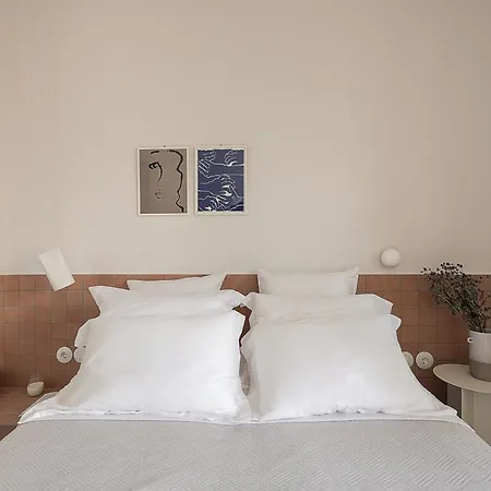 Lofos Casteli Sunlight